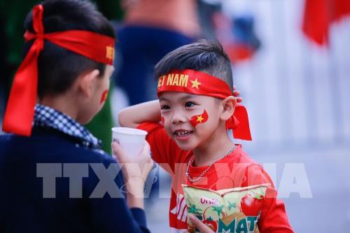 Cổ động viên tiếp lửa cho đội tuyển Việt Nam trong trận gặp Campuchia