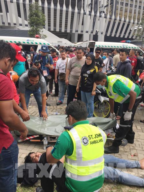 Cổ động viên Malaysia mệt mỏi vì mua vé trận Malaysia-Việt Nam