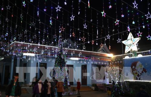 Nhộn nhịp không khí giáng sinh trên cả nước