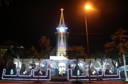 Nhộn nhịp không khí giáng sinh trên cả nước