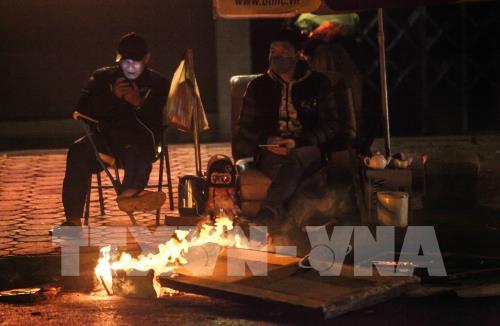 Người Hà Nội co ro trong giá lạnh