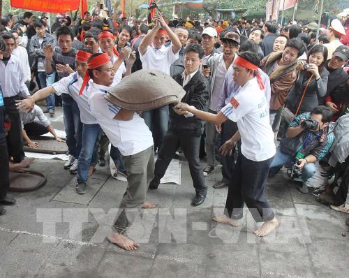 Pháo đất, trò chơi dân gian có từ lâu đời của vùng Đồng bằng Bắc Bộ