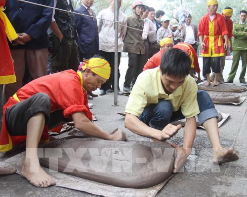 Pháo đất, trò chơi dân gian có từ lâu đời của vùng Đồng bằng Bắc Bộ
