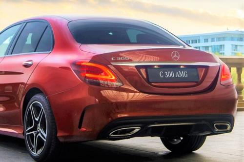 Cận cảnh Mercedes-Benz C-Class nâng cấp vừa ra mắt thị trường Việt