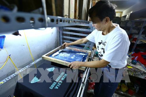 Sản phẩm lưu niệm về Hội nghị thượng đỉnh Mỹ - Triều Tiên "hút" khách