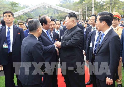 Lễ tiễn Chủ tịch Triều Tiên Kim Jong-un tại ga Đồng Đăng