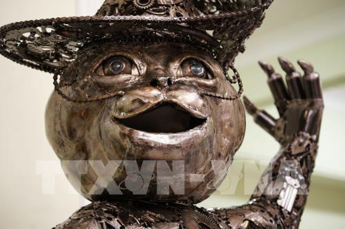 Độc đáo bộ sưu tập tác phẩm điêu khắc từ phế thải kim loại