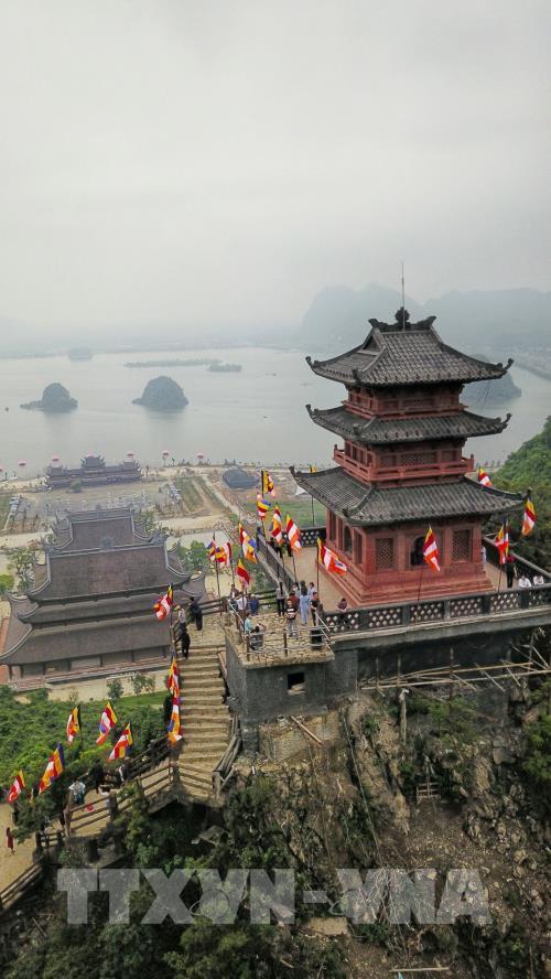 Vẻ đẹp Chùa Ngọc ở Trung tâm Văn hóa Phật giáo Tam Chúc