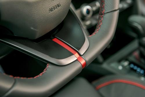 Chi tiết Hyundai Elantra 2019 vừa ra mắt thị trường Việt Nam