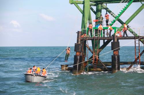 Chuyện nhà báo nơi đầu sóng ngọn gió