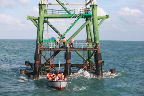 Chuyện nhà báo nơi đầu sóng ngọn gió