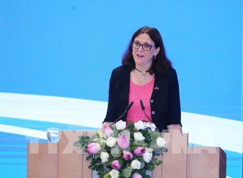 Việt Nam và EU ký Hiệp định EVFTA và Hiệp định EVIPA