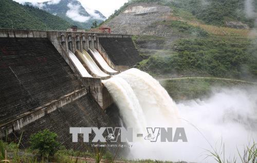 EVN yêu cầu các nhà máy thủy điện không chủ quan trong ứng phó với bão số 2