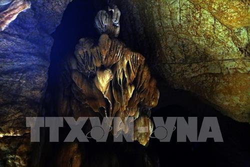 Thăm hang Mường Tỉnh - điểm du lịch hấp dẫn ở Điện Biên