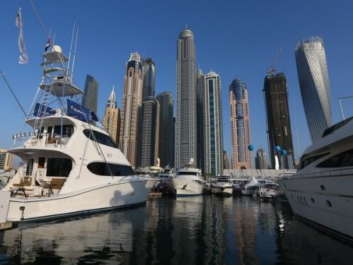 Saudi Arabia tìm cách thay thế UAE và Qatar trở thành trung tâm vùng