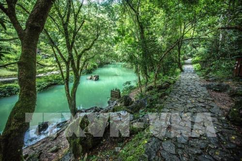 Vẻ đẹp Thác Bản Giốc và non nước Cao Bằng