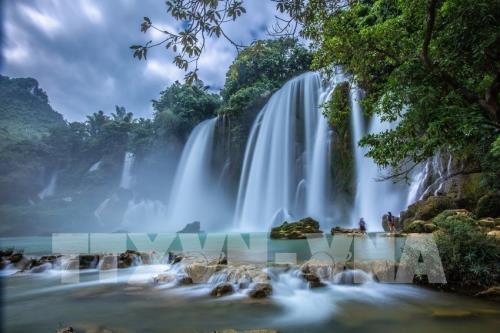 Vẻ đẹp Thác Bản Giốc và non nước Cao Bằng