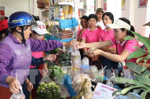 da dang nong san viet o cho phien bien gioi