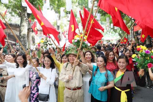 Kỷ niệm 65 năm Ngày Giải phóng Thủ đô: Chương trình "Ký ức Hà Nội - 65 năm"