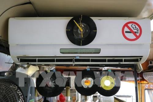 Độc đáo quán cafe bus thân thiện với môi trường