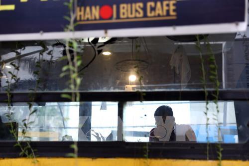 Độc đáo quán cafe bus thân thiện với môi trường