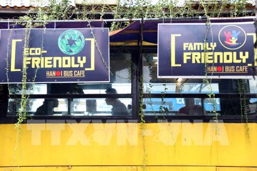 Độc đáo quán cafe bus thân thiện với môi trường