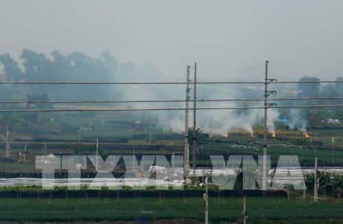 Hà Nội đốt rơm, rác gây nguy hại cho sức khoẻ con người