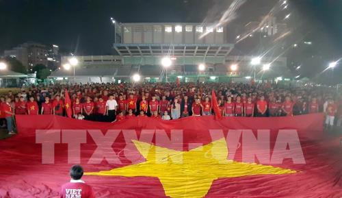 Việt Nam ăn mừng HCV SEA Games lịch sử của đội tuyển bóng đá nam