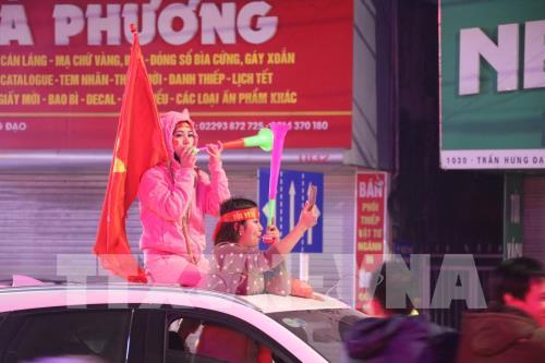 Việt Nam ăn mừng HCV SEA Games lịch sử của đội tuyển bóng đá nam