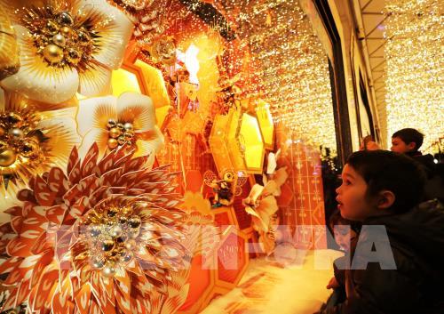 Thế giới chào đón Giáng sinh 2019