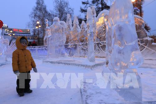 Chiêm ngưỡng những kiệt tác băng độc đáo của Siberia
