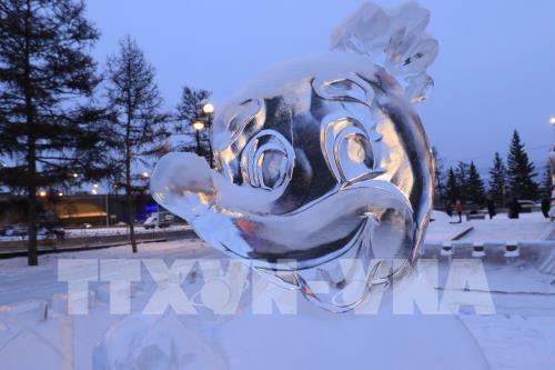 Chiêm ngưỡng những kiệt tác băng độc đáo của Siberia