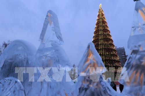 Chiêm ngưỡng những kiệt tác băng độc đáo của Siberia