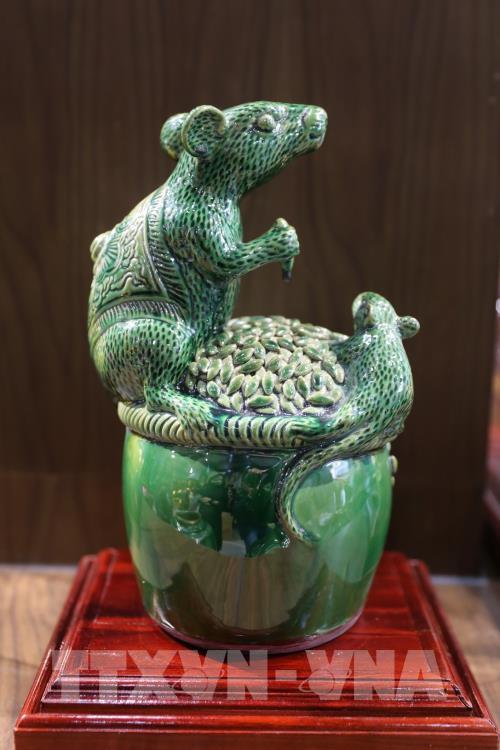 Ra lò loạt sản phẩm Kỳ Linh Canh Tý làng gốm Bát Tràng