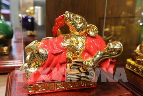 Ra lò loạt sản phẩm Kỳ Linh Canh Tý làng gốm Bát Tràng