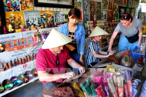 Thừa Thiên-Huế: Làng hương Thủy Xuân rộn ràng mùa Tết
