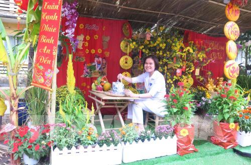Độc đáo đường hoa Tết trong Bệnh viện Chợ Rẫy
