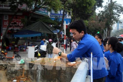 Thả cá chép ngày ông Táo - nét đẹp văn hóa của người Việt