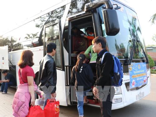 Ấm áp những chuyến xe nghĩa tình