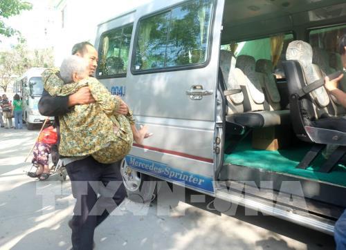 Ấm áp những chuyến xe nghĩa tình