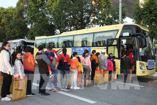 Ấm áp những chuyến xe nghĩa tình