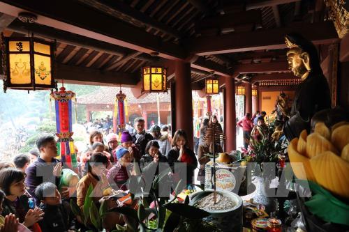 Khai hội chùa Hương - Xuân Canh Tý 2020