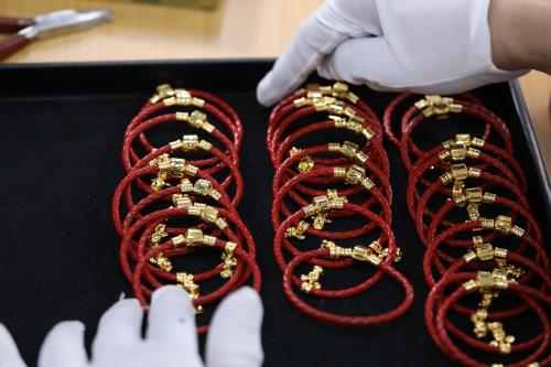 Dịch COVID-19 khiến lợi nhuận của PNJ giảm mạnh