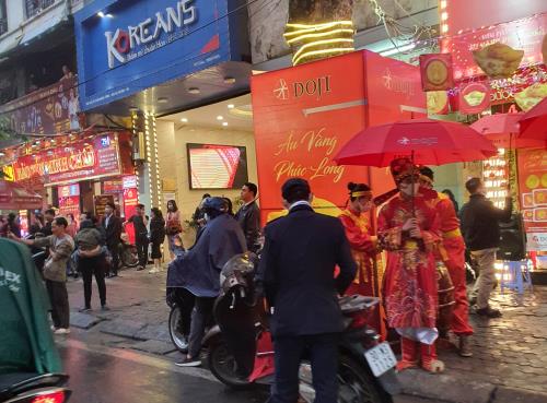 Ngày vía Thần tài: Không còn cảnh tấp nập như mọi năm