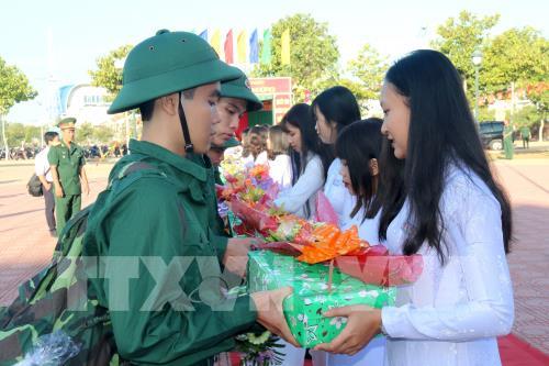 Xúc động hình ảnh tiễn tân binh lên đường nhập ngũ