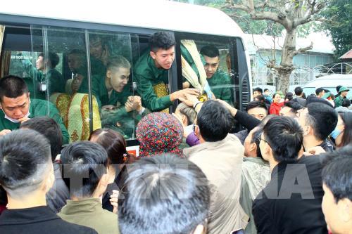 Xúc động hình ảnh tiễn tân binh lên đường nhập ngũ