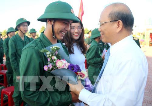 Xúc động hình ảnh tiễn tân binh lên đường nhập ngũ