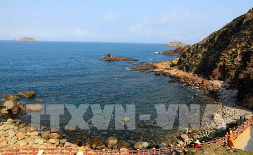 Khám phá vẻ đẹp hoang sơ Eo Gió - Quy Nhơn, Bình Định