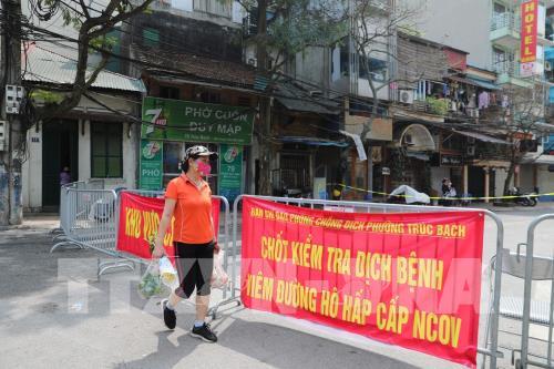 Cuộc sống người dân phố Trúc Bạch ngày đầu cách ly