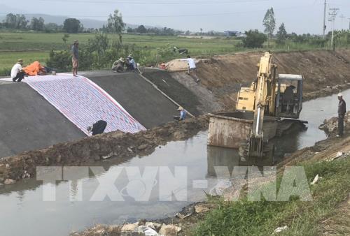 Đề nghị hỗ trợ kinh phí khắc phục hạn hán, xâm nhập mặn